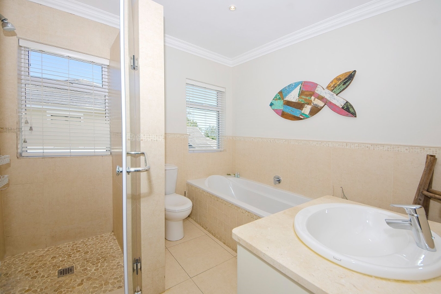 5 Bedroom Property for Sale in Pezula Golf Estate Western Cape